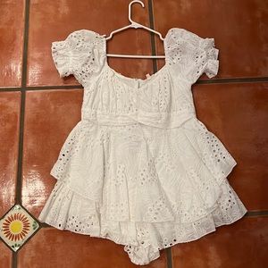 Luxxel/Steps Eyelet Romper Puffed Sleeve